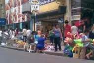 Alperovich: vamos a trabajar para sacar a los ambulantes del microcentro