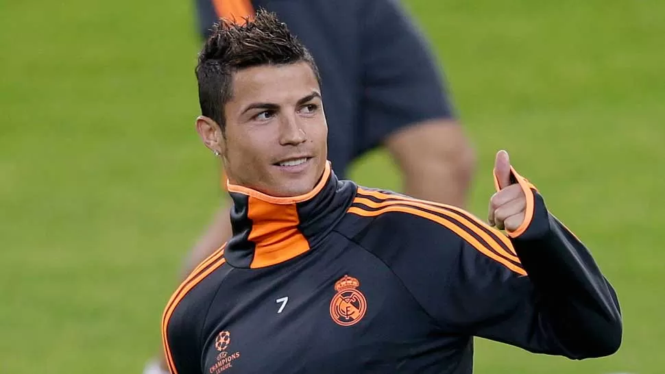 TODO OK. Cristiano Ronaldo es la figura excluyente del Real Madrid, que quiere sellar el pase a la siguiente fase. REUTERS