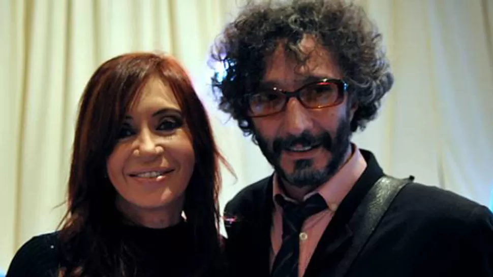 AGRADECIDO. El músico Fito Páez fue artífice de la iniciativa. FOTO TOMADA DE PERFIL.COM
