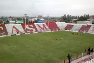 Vándalos destrozaron la cancha de San Martín