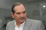 Alperovich partió anoche a Playa del Carmen para descansar