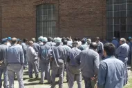 Malestar entre los obreros de los talleres ferroviarios de Tafí Viejo por la construcción de una cerca