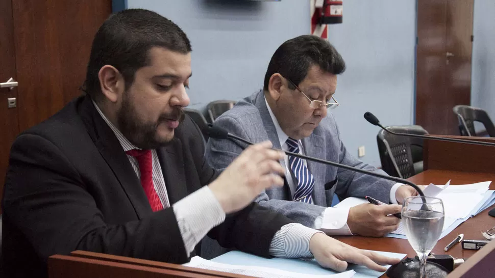 LLEGANDO AL FINAL. Camuña y Peralta Palma presentan los alegatos de la fiscalía. TELAM