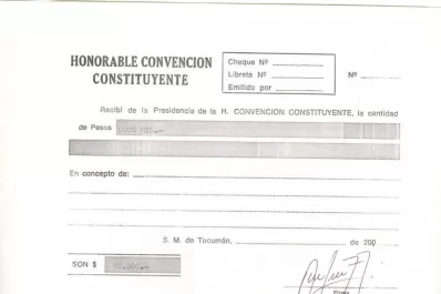 Convencionales dicen que no cobraron un peso, pero hay recibos que llevan su firma