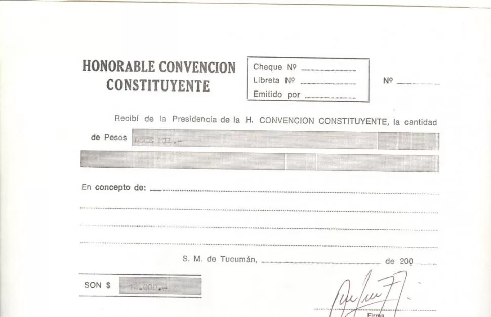POCOS DATOS. Los recibos aparecen con la firma de Martínez, Nájar, Vargas Aignasse y Cortalezzi.  