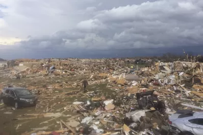 Una serie de tornados deja seis muertos y decenas de heridos en Estados Unidos