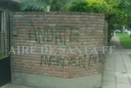 Amenazaron con pintadas a jugadores y dirigentes de Colón