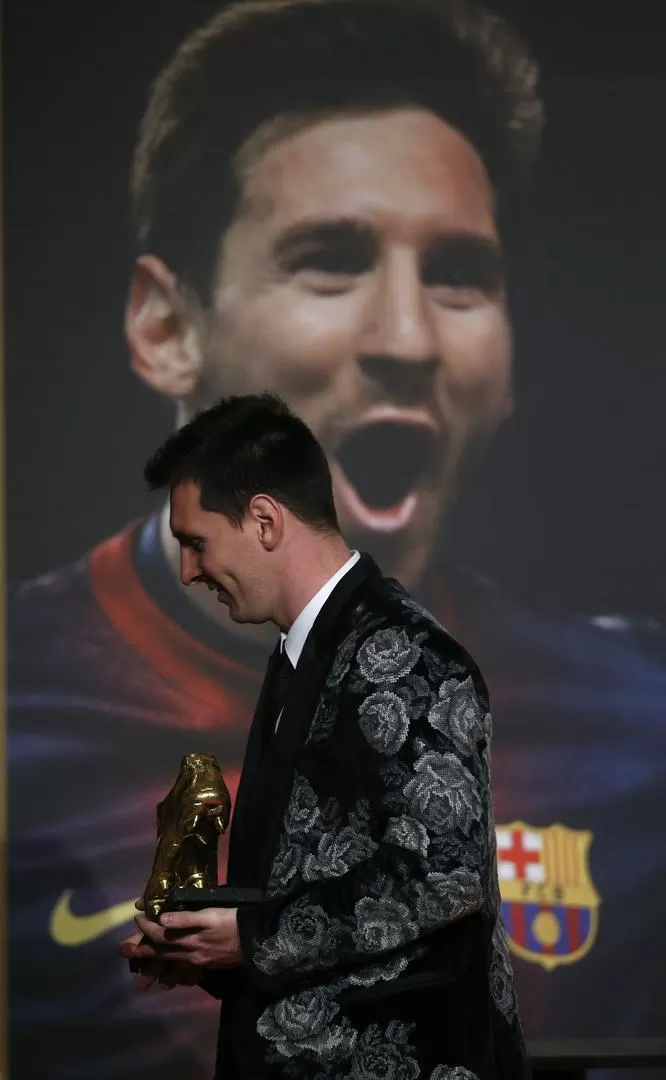 ¡QUÉ CHAQUETA! Últimamente, Messi brilla también con su vestuario. 