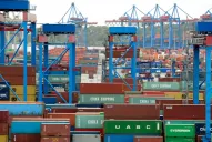 Pese a la ida de Moreno, las trabas a las importaciones continuarán