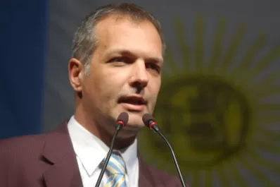 El gobierno de Chubut propone rinoscopías para todos los funcionarios