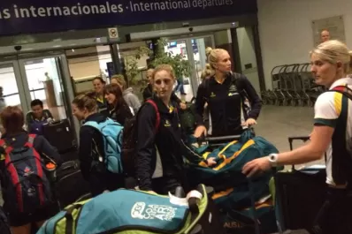 La selección de Australia espera el partido contra las Leonas