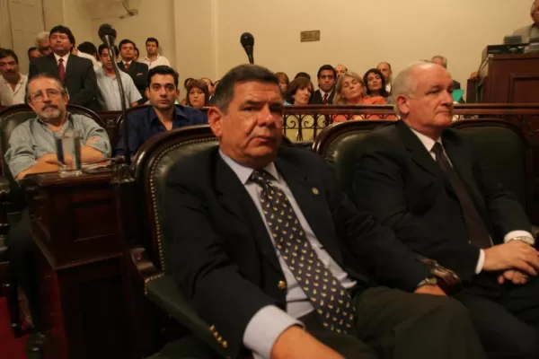 Si el PJ nos dio para gastos, fueron monedas, dijo Robles