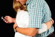 El celular, el tercero en discordia