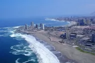 Iquique: las compras y la playa van de la mano