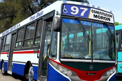 Balearon al chofer de un colectivo en Buenos Aires