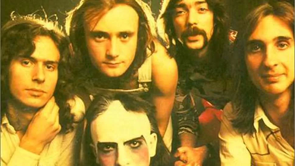 EN LOS 70. Una de las formaciones de Genesis, con un joven Phill Collins. FOTO TOMADA DE KANDAKA.COM