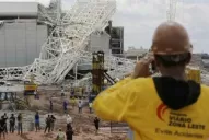 Así se derrumbó parte del techo de un estadio para el Mundial de Brasil