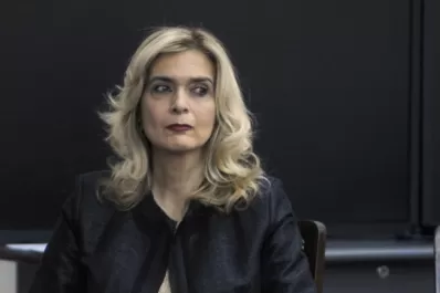 Una radical judicializó la banca que liberará Elías de Pérez