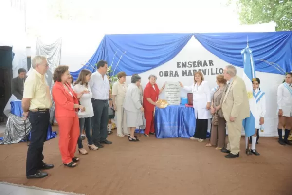 Julio Ardiles Gray, el nombre que los vecinos eligieron