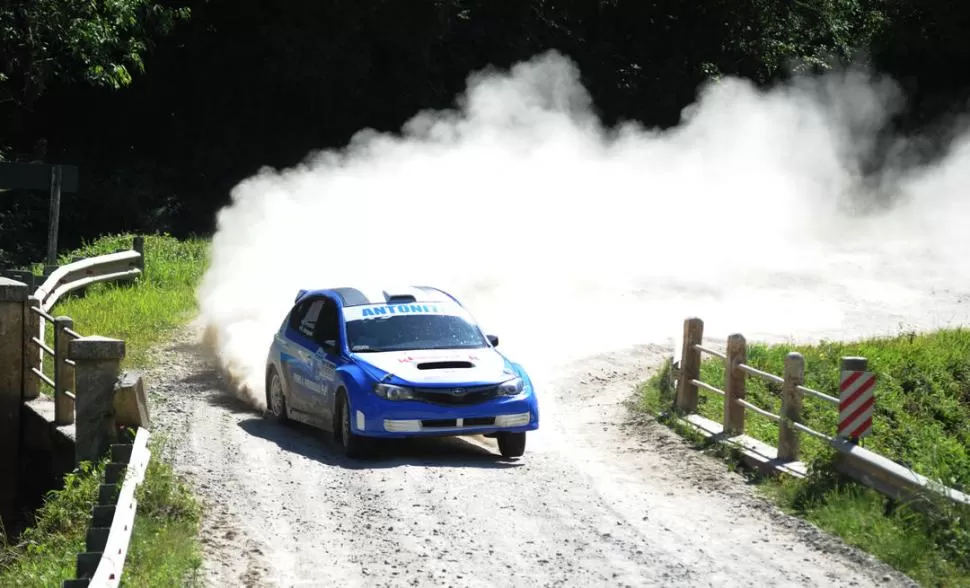 A TODA VELOCIDAD. Apenas finalizó el Campeonato Provincial de Rally, los pilotos opositores a los directivos de la Federación de Automovilismo pidieron cambios para seguir compitiendo el próximo año. 
