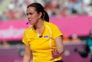 Leona, pero del silbato