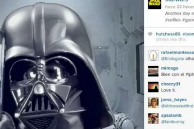 Darth Vader sube su foto a Instagram en la previa de Star Wars VII
