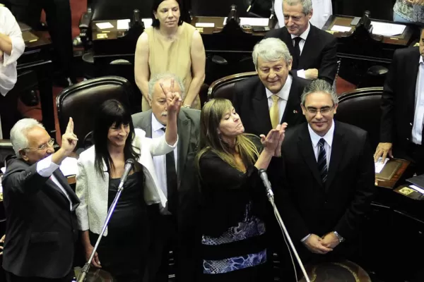 El sanjuanino Daniel Tomás fue el primero en jurar en la Cámara de Diputados