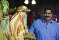 Maduro lanzó un villancico en alabanza a su gestión