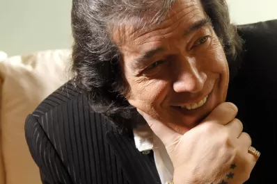 Cacho Castaña: El desamor inspira; un poeta escribe cuando se va la mujer