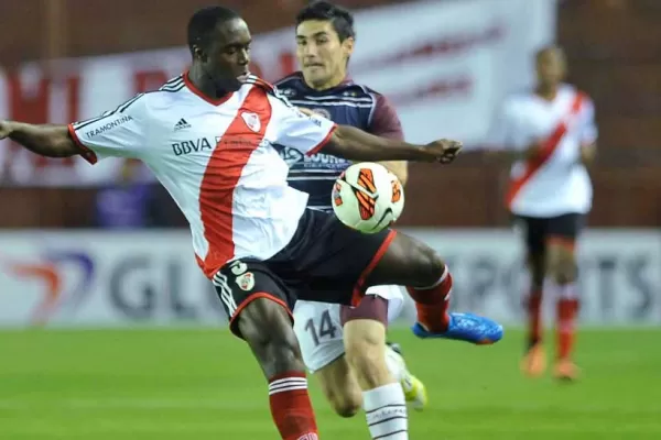 Quilmes madruga a River en el arranque del segundo tiempo