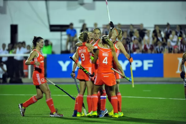 Aymar y Paumen se tiraron flores vía Twitter