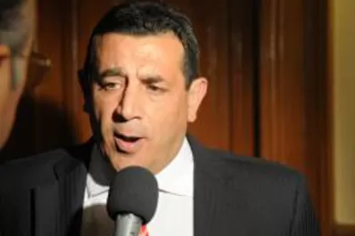 El Gobierno pidió el desalojo de los acuartelados