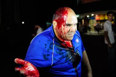 La violencia y el caos se trasladaron a la plaza Independencia