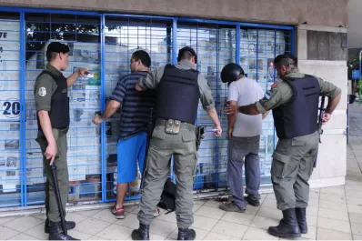 Los saqueos dejaron un saldo de, por lo menos, cuatro muertos