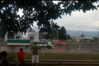 Intentaron saquear un camión en el Acceso Norte