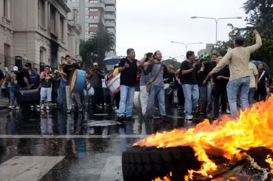 El gobernador de Jujuy asumió la responsabilidad por los desmanes