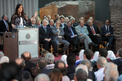 De la Rúa y Carlotto chocan por las actitudes de Cristina