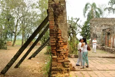 Al rescate de las decrépitas ruinas de Lules