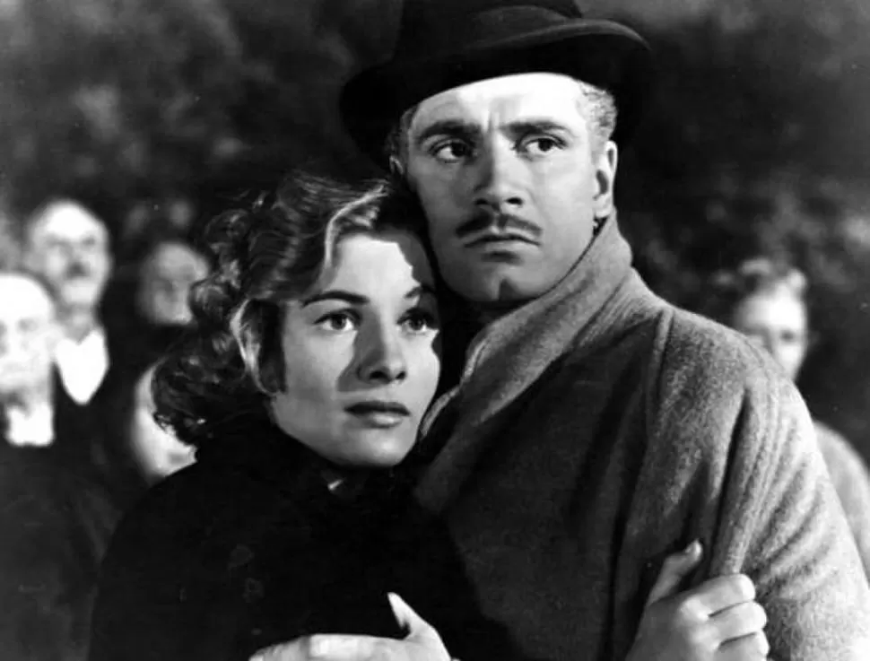 JUNTOS. Jean Fontaine y Laurence Olivier en un fotograma de “Rebecca”. 