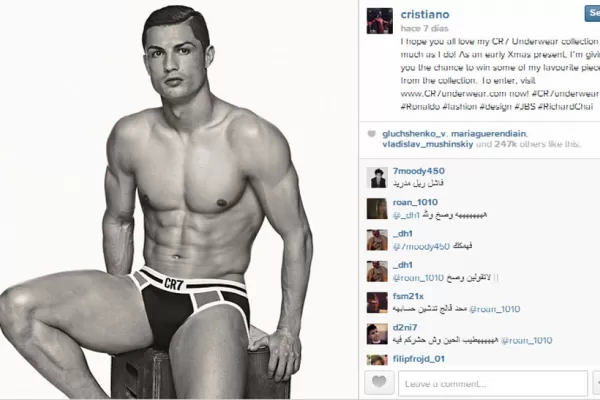 Cristiano Ronaldo posa en ropa interior y calienta Instagram
