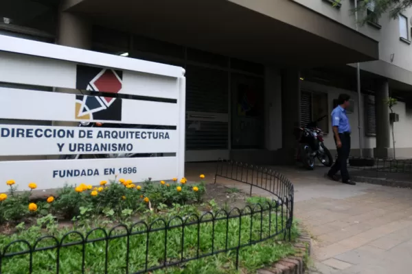 Ladrones asaltaron a empleados de la DAU en plena calle y se llevaron $636.000
