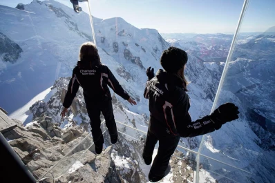 Una terraza de cristal en el Mont Blanc