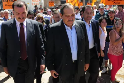 Alperovich, sobre la protesta de estatales: Creo que hay que cumplir lo firmado