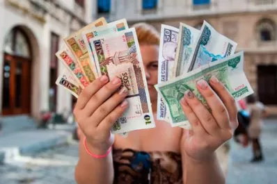 Cuba eliminará la moneda turística, el CUC