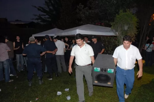 “La ilegalidad se combate levantando el tope horario”
