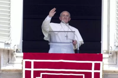 El Papa Francisco exhortó a que cada familia tenga una casa
