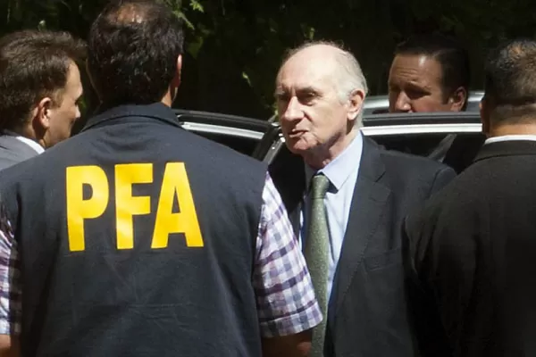 De la Rúa escuchará la sentencia en la causa por sobornos en el Senado