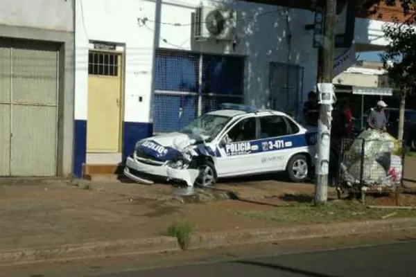 Un policía alcoholizado chocó con el patrullero en Misiones