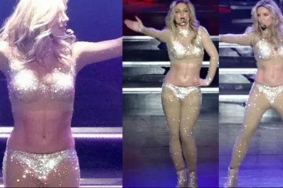 Afirman que Britney Spears se dibujó los abdominales para un recital