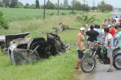 Choque frontal dejó cinco muertos en Famaillá